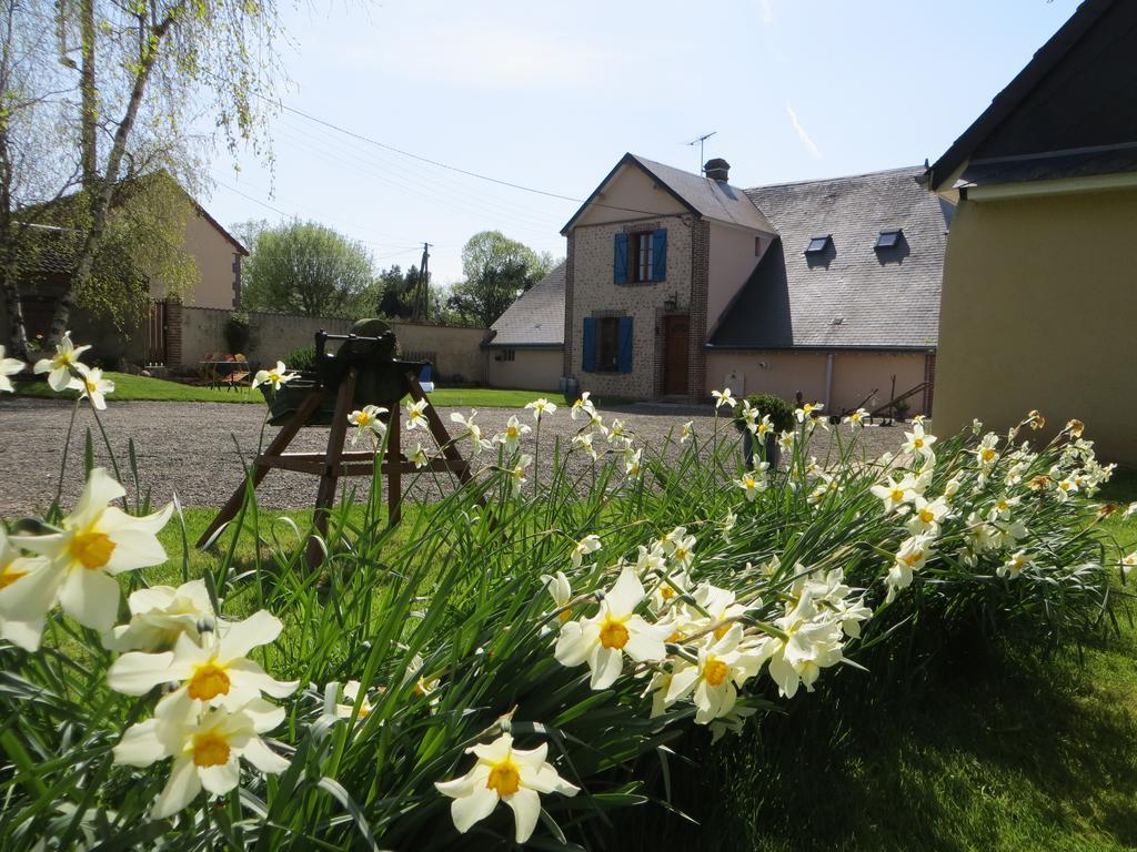 Les Logis Du Breuil Marchéville Exterior foto