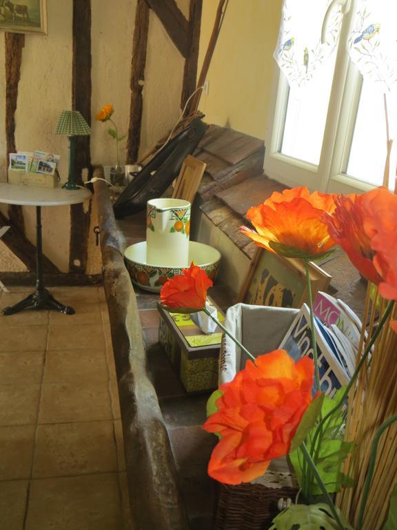 Les Logis Du Breuil Marchéville Exterior foto