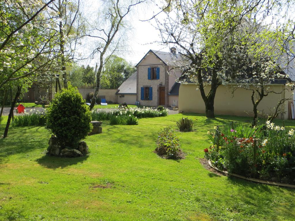 Les Logis Du Breuil Marchéville Exterior foto